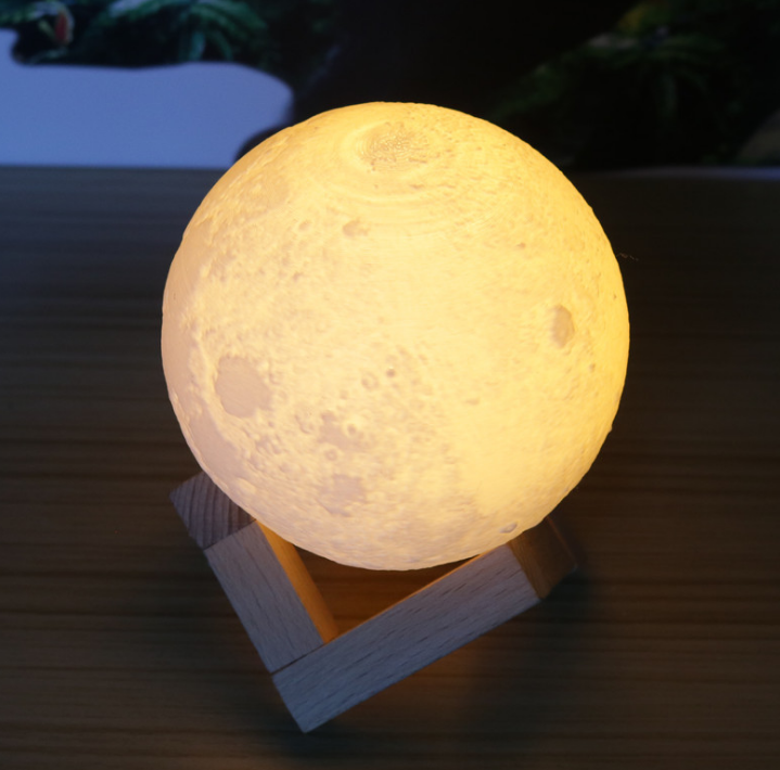 Luna Tranquil Moon Lamp